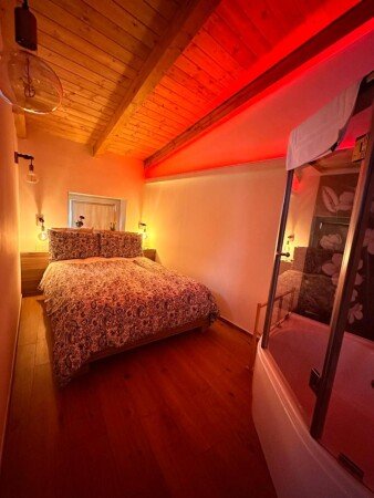 Bed and breakfast 1 camera, con idromassaggio