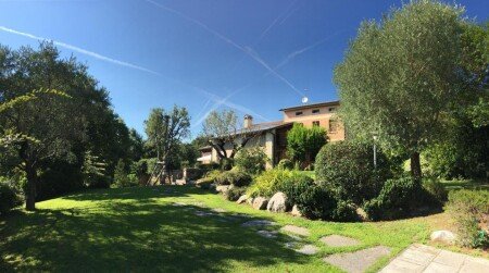 Casa 1 camera, con giardino