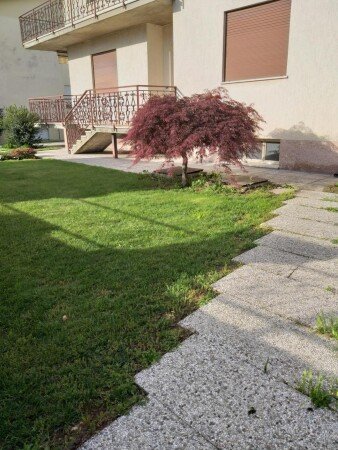 Appartamento 3 camere, con giardino