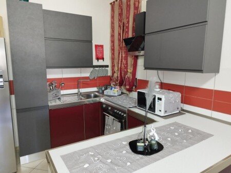 Casa 2 camere, con giardino