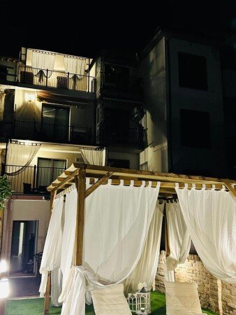 Bed and breakfast 2 ospiti, con giardino