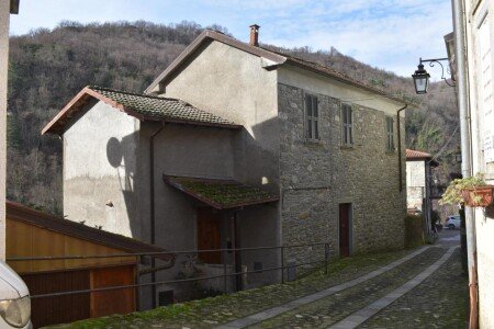 Casa 2 camere, con giardino