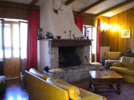 Casa 4 camere, con giardino