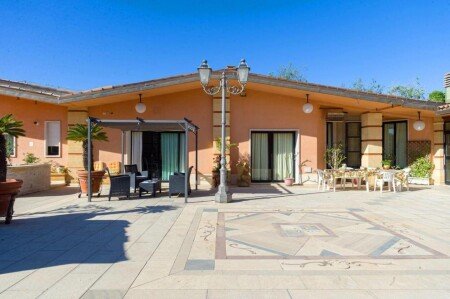 Villa 2 camere, con giardino