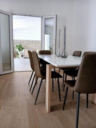 Casa 2 camere, con giardino