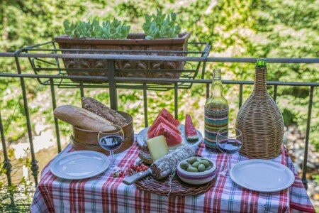 Casa 6 camere, con giardino