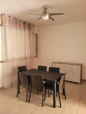 Casa 3 camere, con giardino