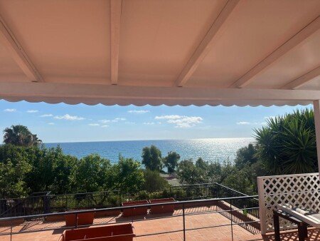 Casa 2 camere, con giardino