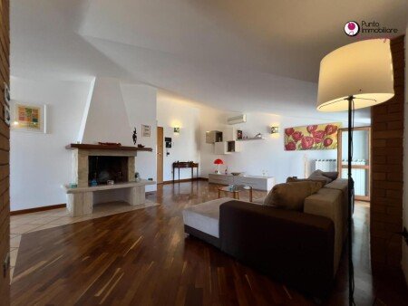Wohnung 2 Schlafzimmer, mit Klimaanlage