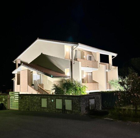 Villa 2 camere, con giardino