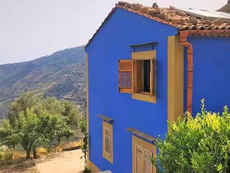 Casa 2 camere, con giardino