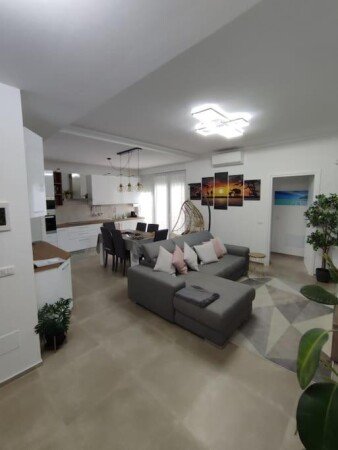 Appartamento 1 camera, con giardino