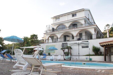 Appartamento 10 ospiti, con piscina