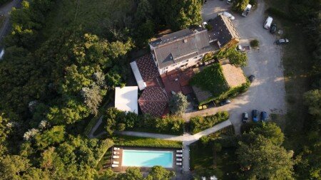 Hotel con piscina