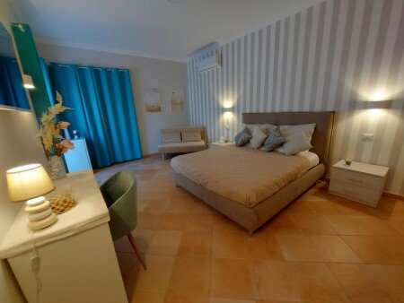 Casa 1 camera, con giardino