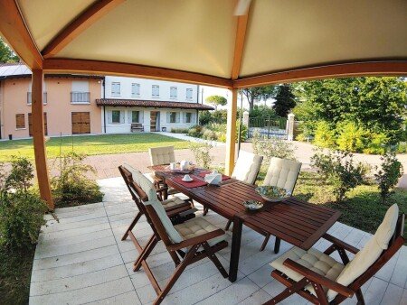 Casa 3 camere, con giardino