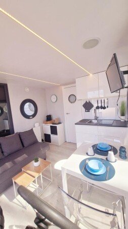 Barca 1 camera, con aria condizionata