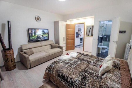 Bed and breakfast 5 ospiti, con piscina