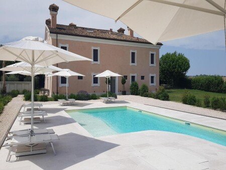 Villa 2 camere, con piscina