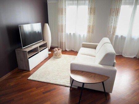 Casa 1 camera, con giardino