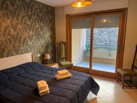 Casa 1 camera, con giardino