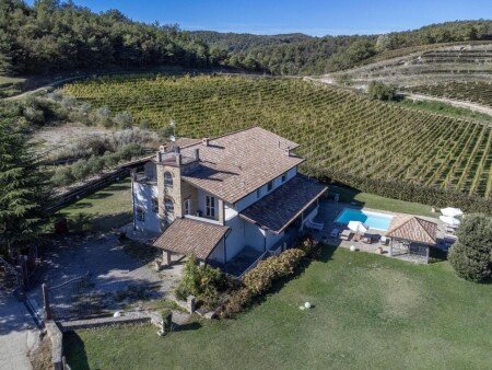 Casa 9 camere, con idromassaggio