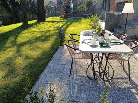 Casa 2 camere, con giardino