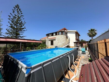 Casa 2 camere, con piscina