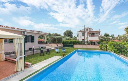 Casa 2 camere, con piscina