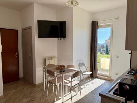 Appartamento 5 ospiti, con giardino