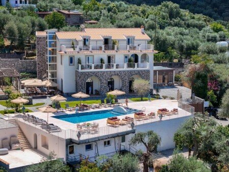 Bed and breakfast 20 ospiti, con piscina