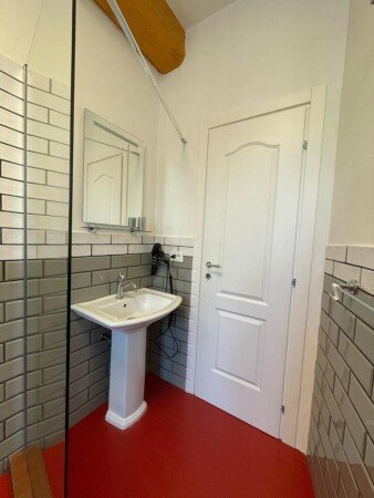 Casa 1 camera, con giardino