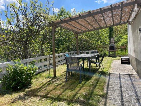 Casa 2 camere, con giardino