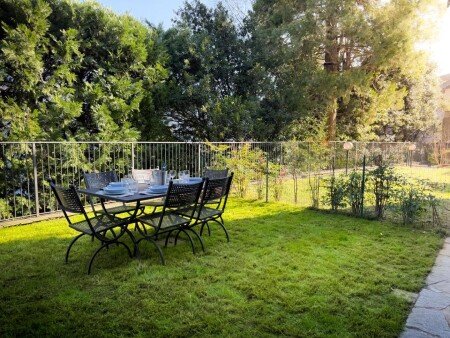 Casa 3 camere, con giardino