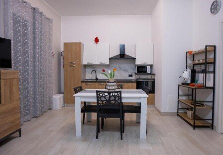 Casa 1 camera, con giardino