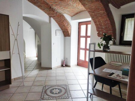 Appartamento 1 camera, con giardino