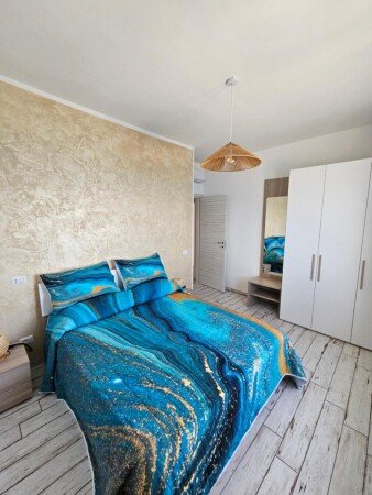 Casa 2 camere, con giardino