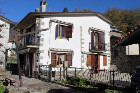 Casa 1 camera, con giardino