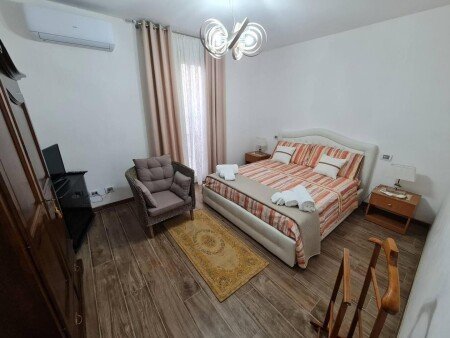 Bed and breakfast 4 ospiti, con giardino