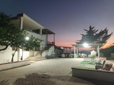 Casa 4 camere, con giardino