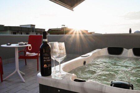 Aparthotel 6 ospiti, con idromassaggio