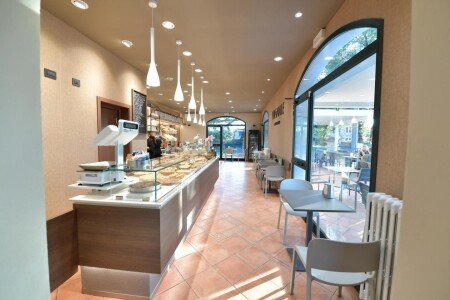 Hotel con parcheggio