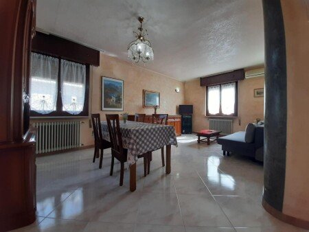 Appartamento 5 ospiti, con giardino