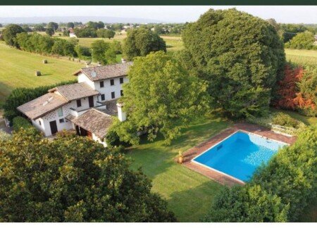 Villa 3 camere, con piscina