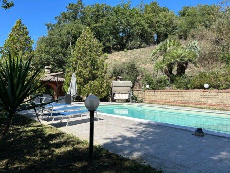 Villa 3 camere, con piscina