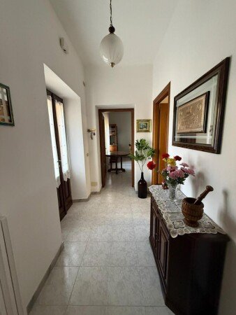 Appartamento 1 camera, con parcheggio