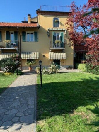 Appartamento 1 camera, con giardino