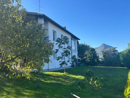 Villa 3 camere, con giardino