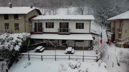 Ostello 1 camera, con giardino