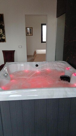 Bed and breakfast 6 ospiti, con idromassaggio